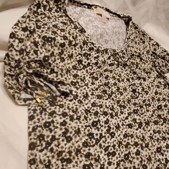 Michael Kors Blouse. Large - Picture 5 of 5